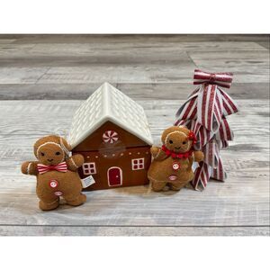 Target Bullseye Gingerbread House Cookie Jar, gingerbread ornaments, Peppermint